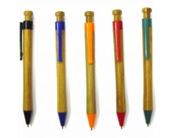 aohLR-caneta-bambu-com-clip-e-ponteira-plastica-colorida.jpg